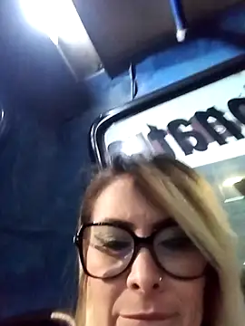 Snapshot of CandieGilson__ chatting on 20, 9, 2025 CandieGilson online show from 20, 9, 2025