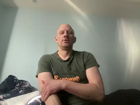 Krzysiekg123 online show from 20, 2, 2025