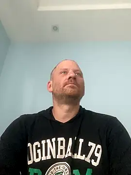 Krzysiekg123 online show from 5, 10, 2025