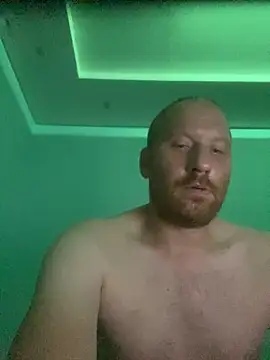 Krzysiekg123 online show from 17, 10, 2025