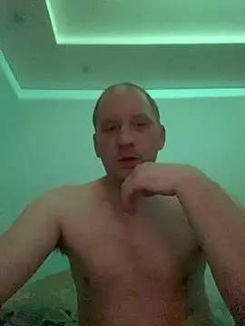 Krzysiekg123 online show from 14, 1, 2026