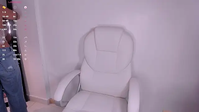 Snapshot of julietaevanns chatting on 2, 3, 2025 julietaevanns online show from 2, 3, 2025