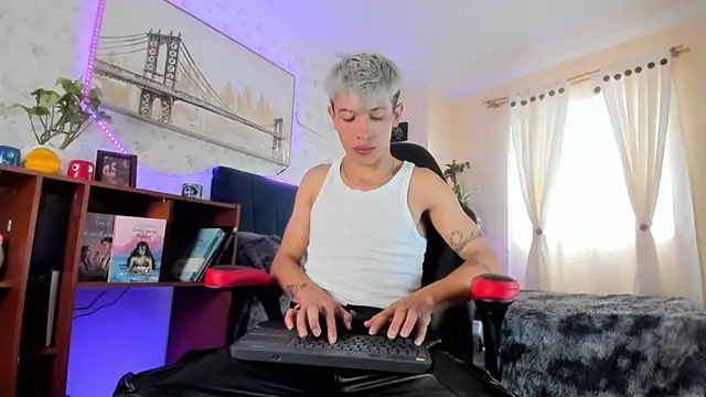 Ianwayne online show from 8, 3, 2025