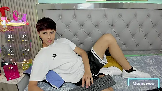 Estiv18  online show from 20, 12, 2025