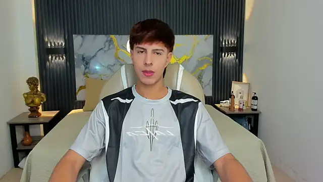 Estiv18  online show from 29, 11, 2025