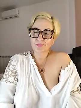 Pumabionda online show from 19, 11, 2025