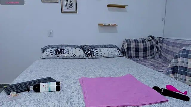 sarita bigbooty  online show from 4, 12, 2025