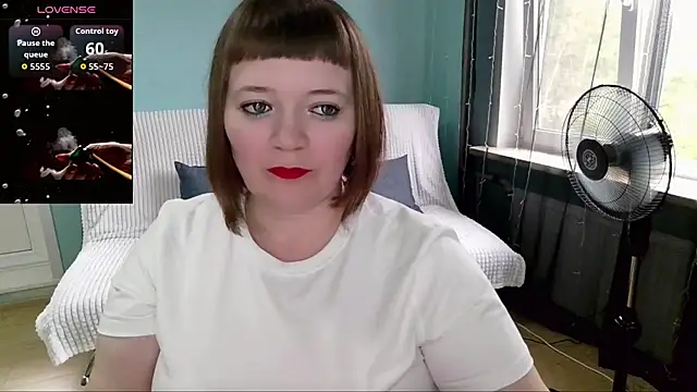 Snapshot of LizaMilfa chatting on 9, 7, 2026 LizaMilfa online show from 9, 7, 2026