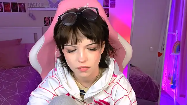 MinervaFleur online show from 21, 3, 2025