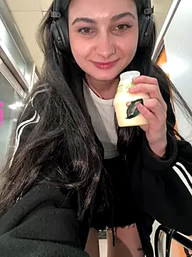 lunalovelee online show from 26, 9, 2025