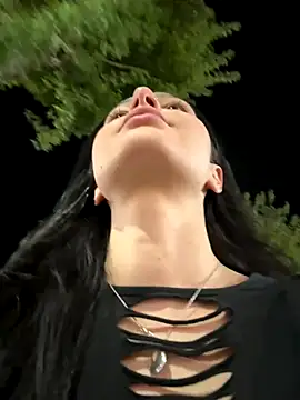 lunalovelee online show from 22, 9, 2025