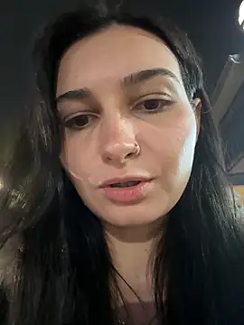 lunalovelee online show from 11, 10, 2025