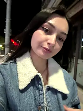 lunalovelee online show from 16, 10, 2025