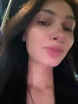 lunalovelee online show from 22, 6, 2026