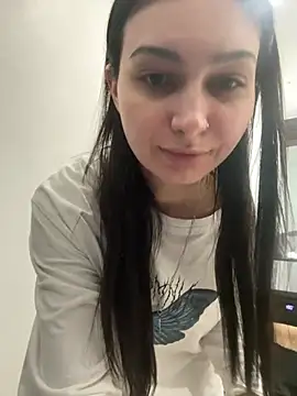 lunalovelee online show from 8, 3, 2026