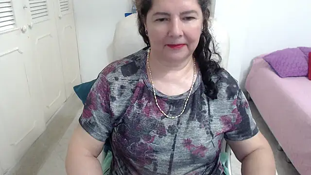 leonela 69 online show from 28, 4, 2026