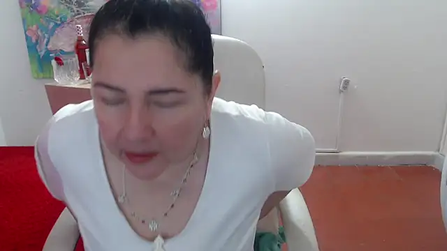 leonela 69 online show from 11, 9, 2025