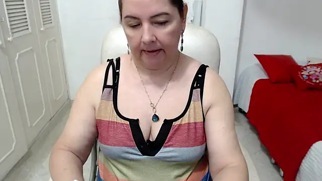 leonela 69 online show from 15, 6, 2026