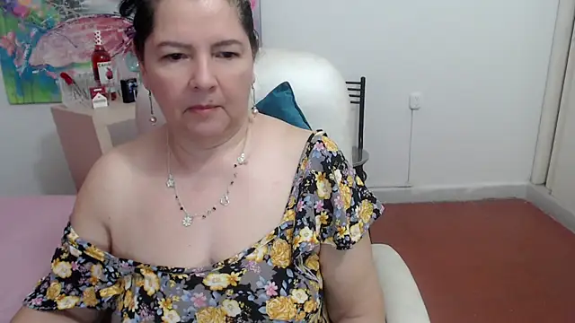 leonela 69 online show from 15, 10, 2025