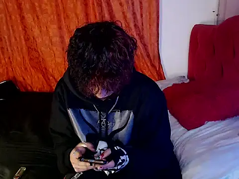 Alien Twink online show from 27, 9, 2025