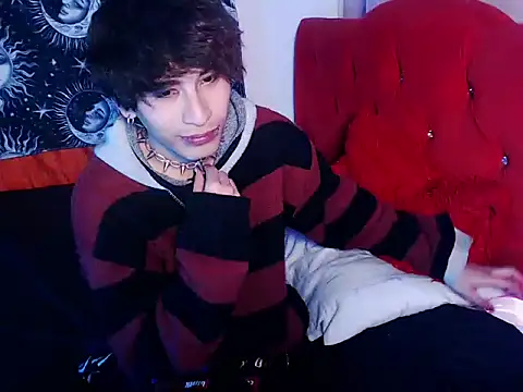 Alien Twink online show from 7, 10, 2025