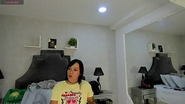 EmiliaRose  online show from 30, 10, 2025