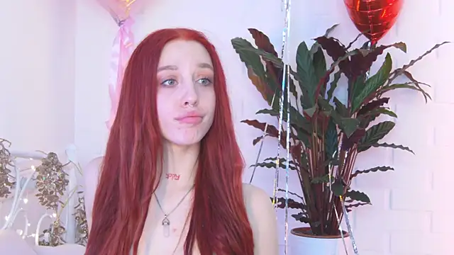 LeniKlumm online show from 16, 2, 2025