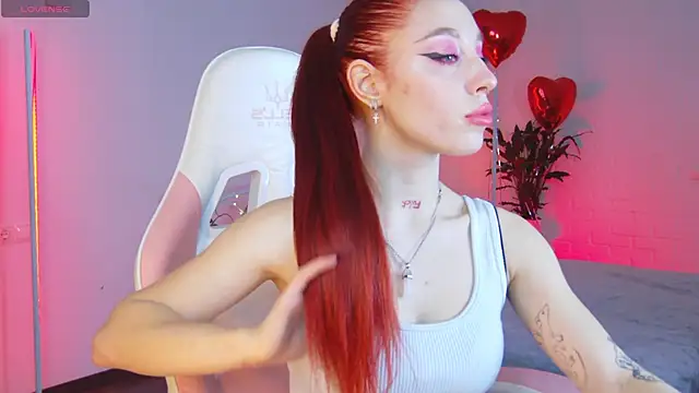 LeniKlumm online show from 14, 2, 2025