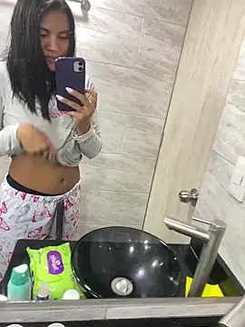 natasha steele online show from 25, 9, 2025