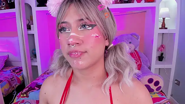 miss   megan online show from 27, 3, 2026