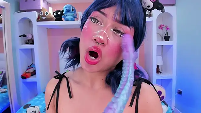 miss   megan online show from 22, 10, 2025