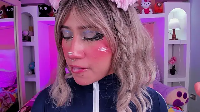 miss   megan online show from 20, 3, 2026