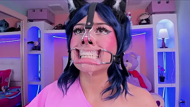 Snapshot of miss___megan chatting on 3, 2, 2026 miss megan online show from 3, 2, 2026