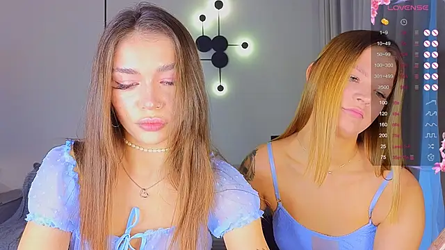 Caroline  Brown online show from 29, 9, 2025