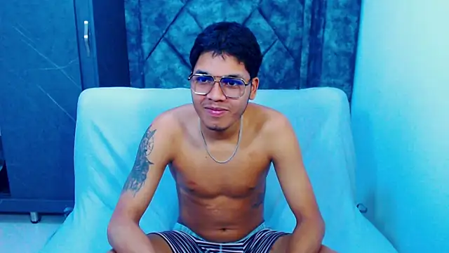 Snapshot of David_Gil19 chatting on 8, 1, 2026 David Gil19 online show from 8, 1, 2026