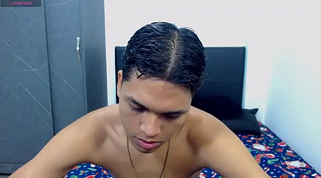 Snapshot of David_Gil19 chatting on 13, 3, 2025 David Gil19 online show from 13, 3, 2025