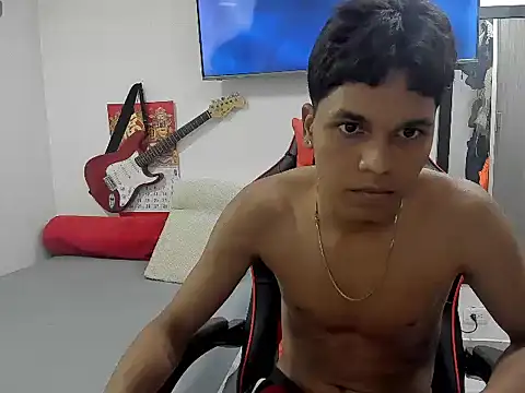 Snapshot of David_Gil19 chatting on 4, 3, 2025 David Gil19 online show from 4, 3, 2025