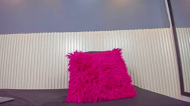 Aida-nicolle online show from 20, 9, 2025