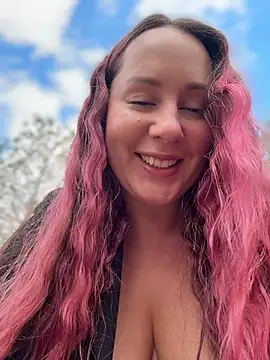 Mona Plus online show from 28, 3, 2026