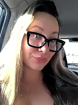 Mona Plus online show from 9, 1, 2026