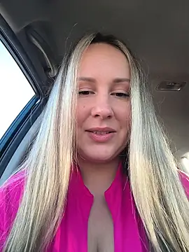 Mona Plus online show from 10, 11, 2025