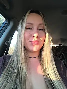 Mona Plus online show from 29, 11, 2025