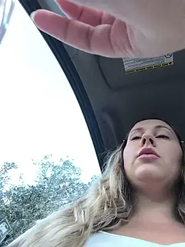 Mona Plus online show from 25, 11, 2025