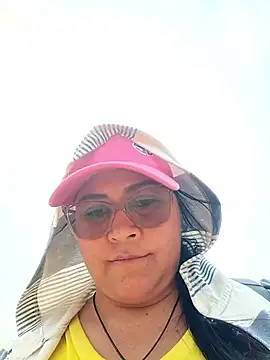 promiscuous-indecent-momm online show from 26, 3, 2026