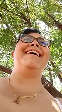 promiscuous-indecent-momm online show from 21, 3, 2025