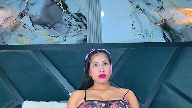 YesyHills online show from 9, 10, 2025