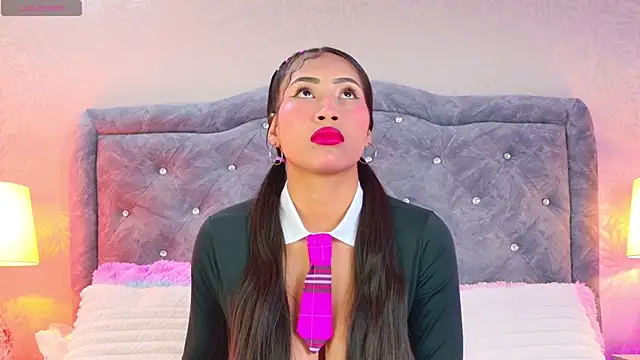 YesyHills online show from 18, 3, 2026