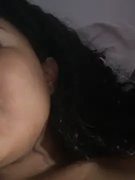 KylieGomeez online show from 26, 10, 2025