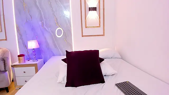 KylieGomeez online show from 22, 3, 2025