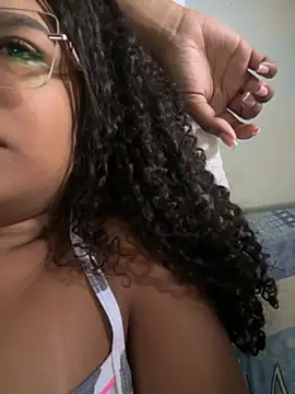 KylieGomeez online show from 16, 11, 2025